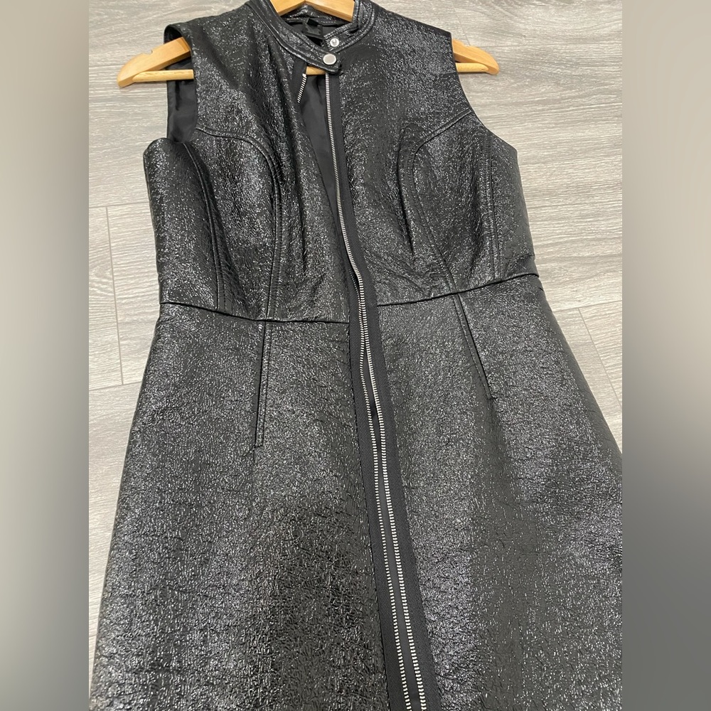 Marc by marc jacobs coated crinkle pleather dress New without tags size 6 - Picture 7 of 8